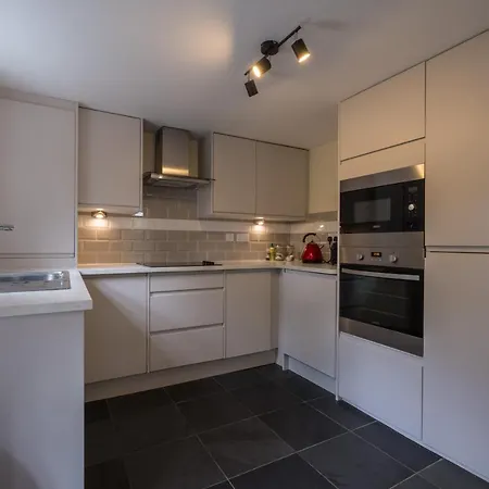 Leven Apartament *